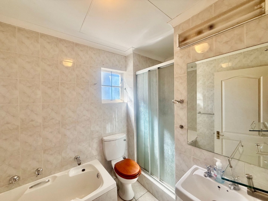 3 Bedroom Property for Sale in Caribbean Beach Club North West